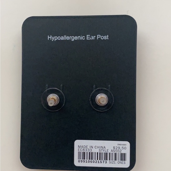 🌟Last Day on Posh🌟 J Crew Crystal Earrings - Picture 2 of 2